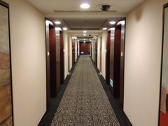 -上海虹桥君丽假日酒店(娄山关路地铁站店)
