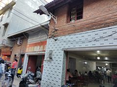 -正宗杨记普洱酸醋米线(总店)