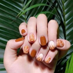 -Pink You美甲美睫纹绣定制中心