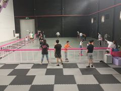 -嘿哟动霸CHUA·新潮玩运动娱乐中心·蹦床滑冰团建乐园
