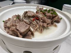 -民族手抓羊肉馆·滩羊手抓·烤全羊