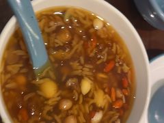 -小六汤包砂煲菜(文景路店)