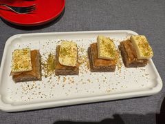巴克拉瓦4块-Efes Turkish & Mediterranean Cuisine 艾菲斯餐厅(陆家嘴店)