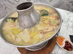 -Whampoa Keng Fish Head Steamboat @ Balestier