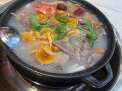 -九寨沟特色牦牛肉汤锅