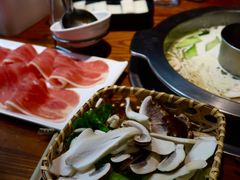 -佬土鹅肠火锅(解放路店)