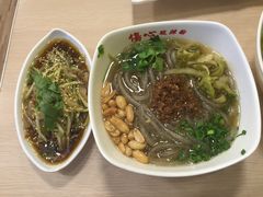 -伤心酸辣粉(体育东路店)