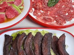 -毛辣果·贵州红酸汤牛肉火锅(西单店)