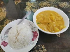 咖喱鸡饭-家利美食店