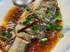-今鲜源酒店·海鲜锅贴青岛菜(新湛路店)
