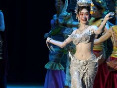 -金东尼人妖秀