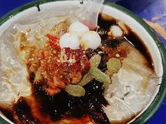 -马路边边串串香(苗栗路店)