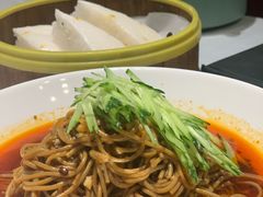 -江城小馆陕南妈妈菜·全球旅行餐厅(钟楼店)