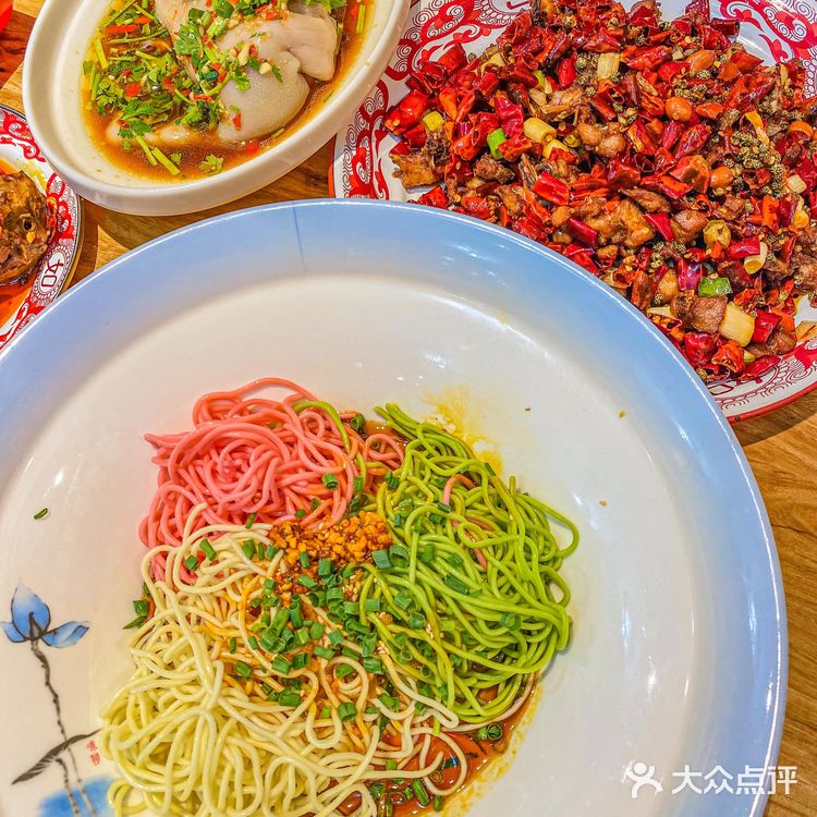 成都探店 | 王婆婆老妈蹄花