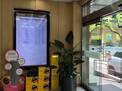-上海仁爱医院口腔科 · 种植