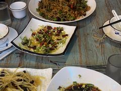 -六福烧烤酒馆(秦隆步行街店)