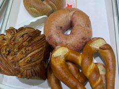 -红星前进面包牛奶公司(畅春园店)