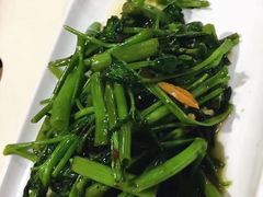 -纽顿熟食中心