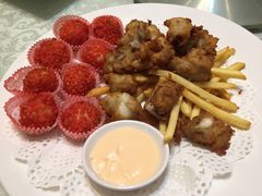 荔枝虾球拼蒜香骨-利雅园酒家(大沙地店)