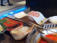 -辣伍鲜毛肚老火锅(元一店)
