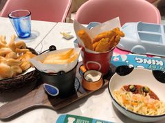 -水桶王国主题餐厅·聚会·生日派对·亲子活动·家庭套餐(亚龙湾希尔顿店)