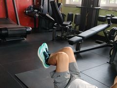 -英特健身俱乐部