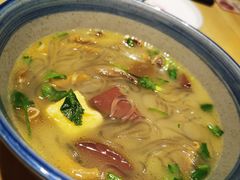 金陵鸭血粉丝汤-弄堂小笼包(西青中北永旺购物中心店)