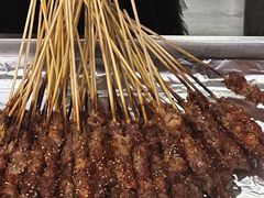 -巴汗羊肉串烧烤店