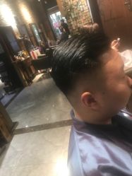 点击看大图 -MONE美发沙龙