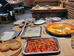 -洱火云南酸菜牛肉火锅(石景山当代商城店)