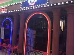 门面-哥老官重庆美蛙鱼头(宝山龙湖店)