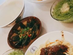 -李与白包子铺(桐梓林店)