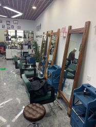 -V8潮牌·接发烫染连锁