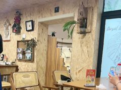 -Rabbit Cafe私房西餐甜点咖啡(栖霞路店)