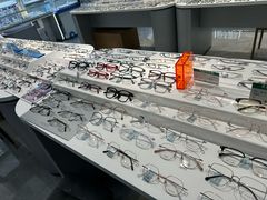 -发茂眼镜·蔡司依视路镜片(镇坪路店)