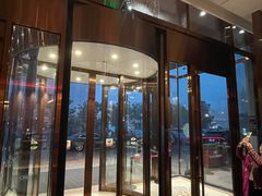 -大连星海皇冠假日酒店