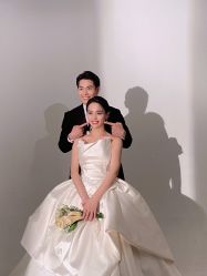 -唯一旅拍·颂当代影像艺术中心(上城店)