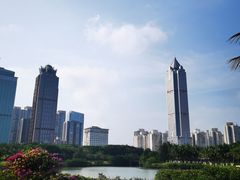 -万绿园