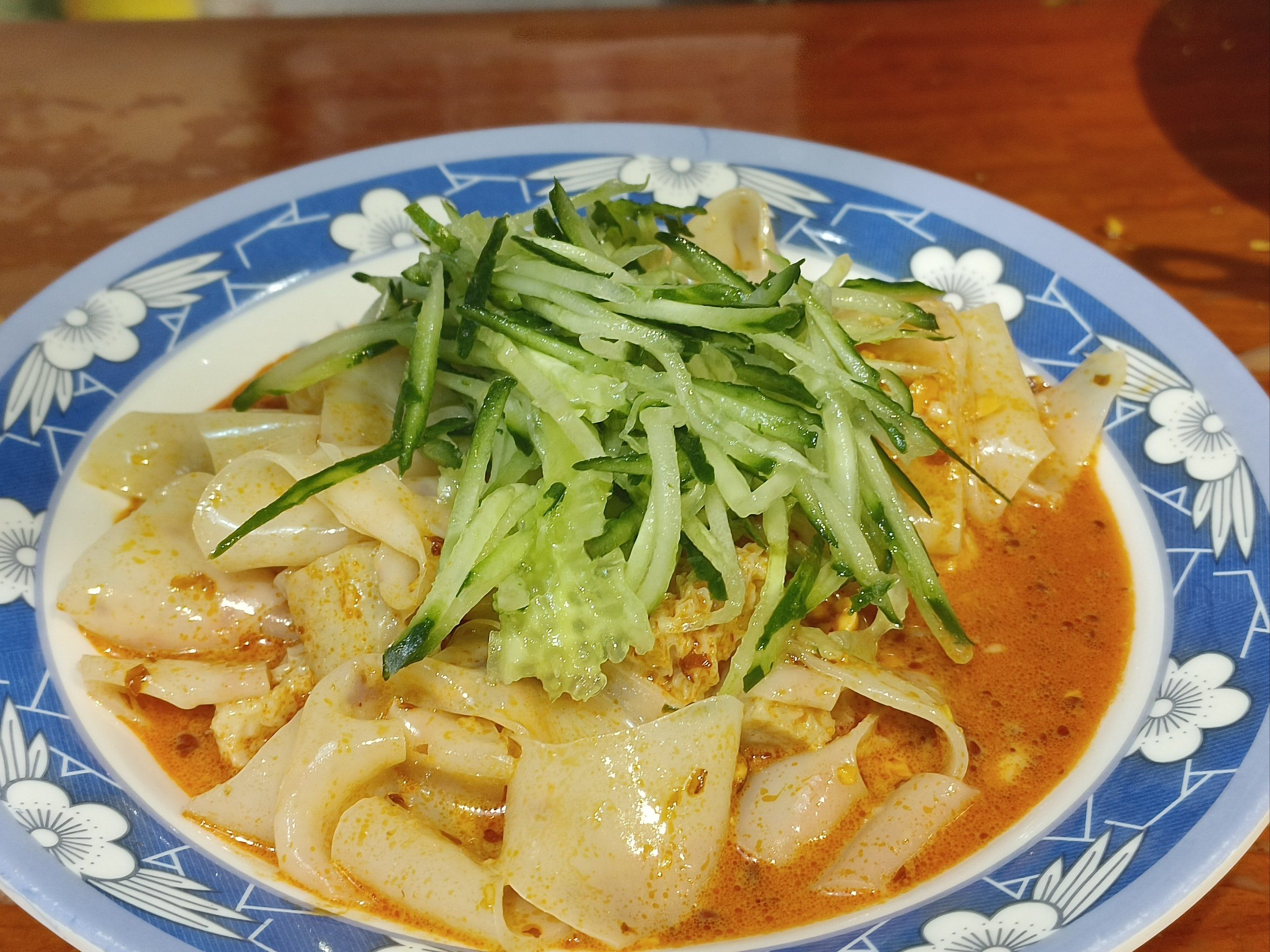 「秘制凉皮」凉皮很劲道,好吃又美味