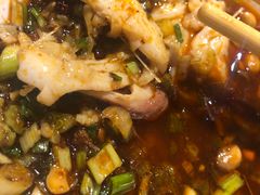 -蜀滋香鲜鱼美蛙火锅(339店)