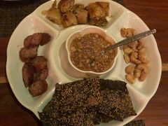 小吃拼盘-Luang Prabang Kitchen Restaurant