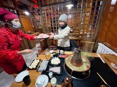 -果松木炭酸菜铜火锅·外婆参鸡汤