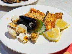 -四海一家自助餐(益田假日广场店)