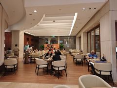 -怡咖啡海鲜自助餐厅(浦东香格里拉店)