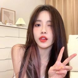 -妃格美发沙龙·烫发·染发