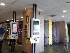 -麦当劳(国家体育场南路店)