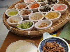 -包整·丝娃娃(一览甲秀楼风景店)