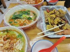 -二钢串叔麻辣烫(华龙大厦店)