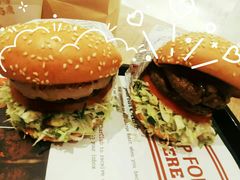 -The Habit Burger Grill 哈比特汉堡(复兴soho店)