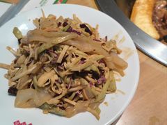 -咱屯子铁锅炖直营店(南湖大路店)